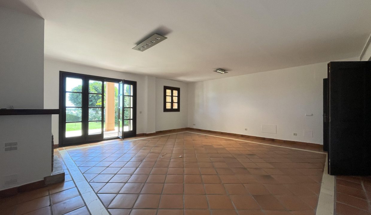 3770b967-744b-45b9-a9d8-d8f9c746becb