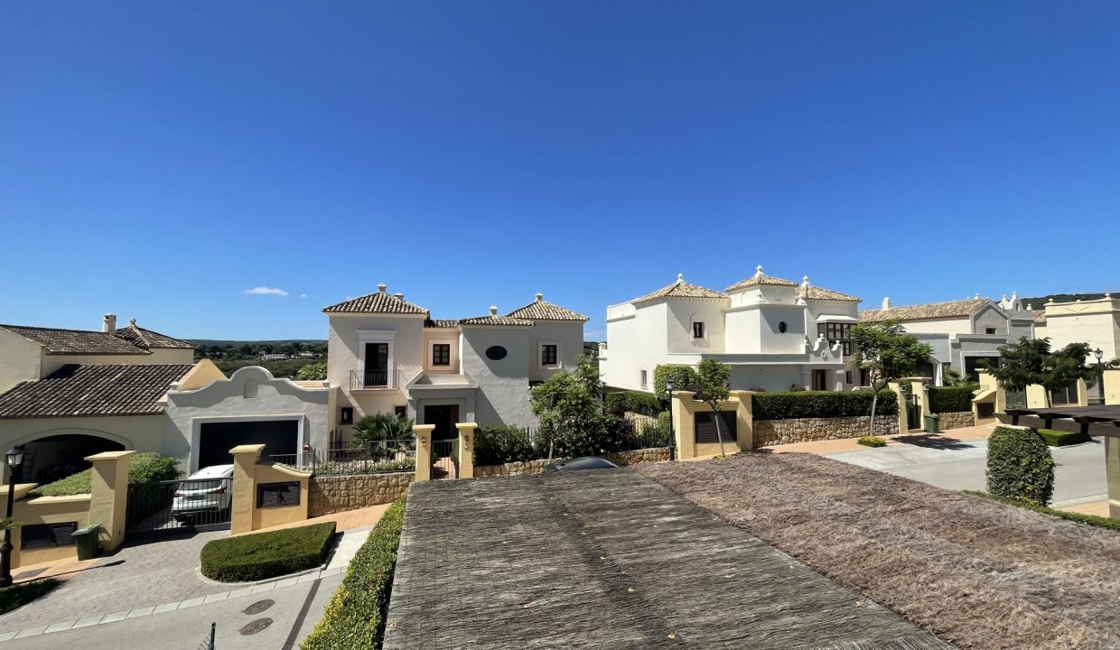 77ff1093-ccda-4e7a-a952-4d7c6864459f